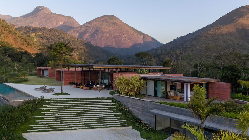Casa Terra in Itaipava, Brazil by Bernardes Arquitetura