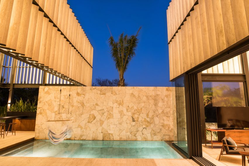 Casa Chaaltun by Tescala Architects