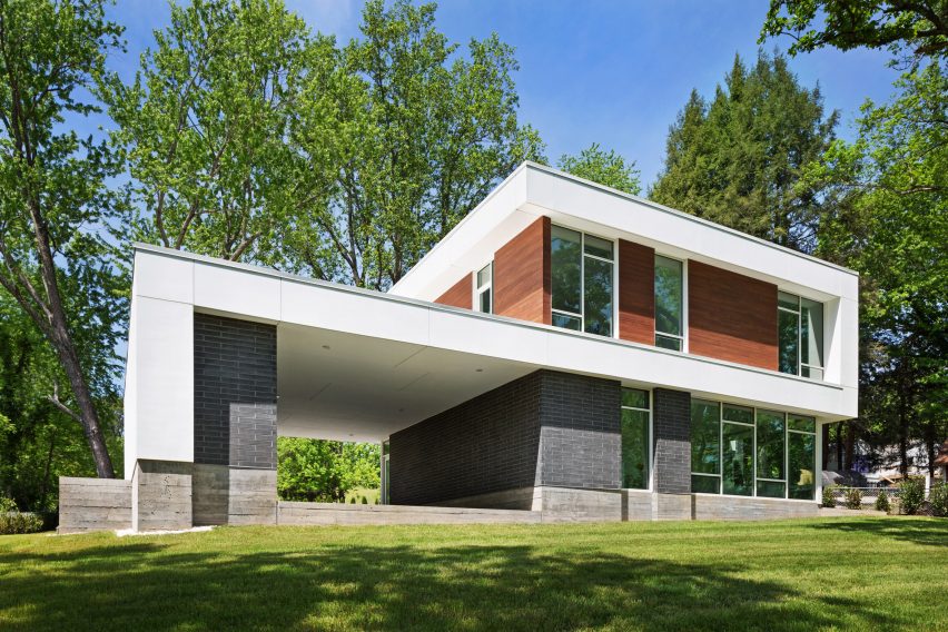 East Tennessee Modern house by BARBERMcMURRY architects