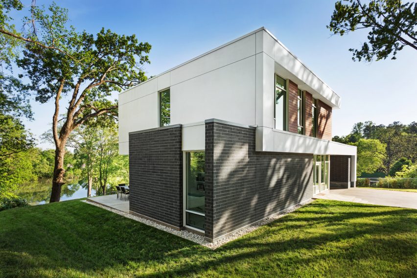 East Tennessee Modern house by BARBERMcMURRY architects