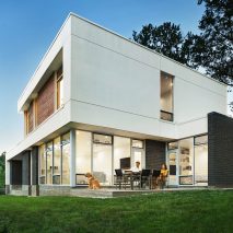 East Tennessee Modern house by BARBERMcMURRY architects