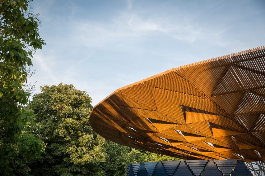Diébédo Francis Kéré Serpentine Pavilion 2017