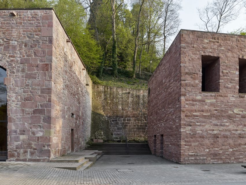 Heidelberg Castle restoration by Max Dudler