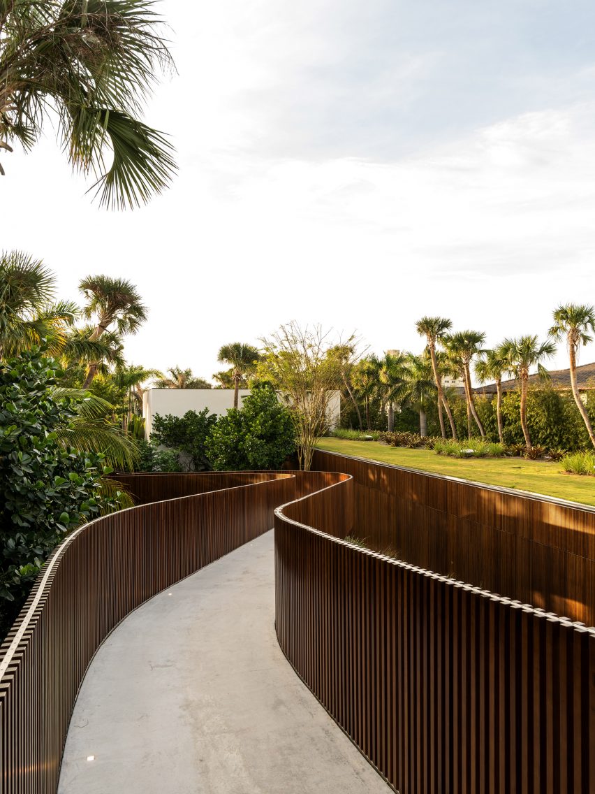 Jungle House by Studio MK27