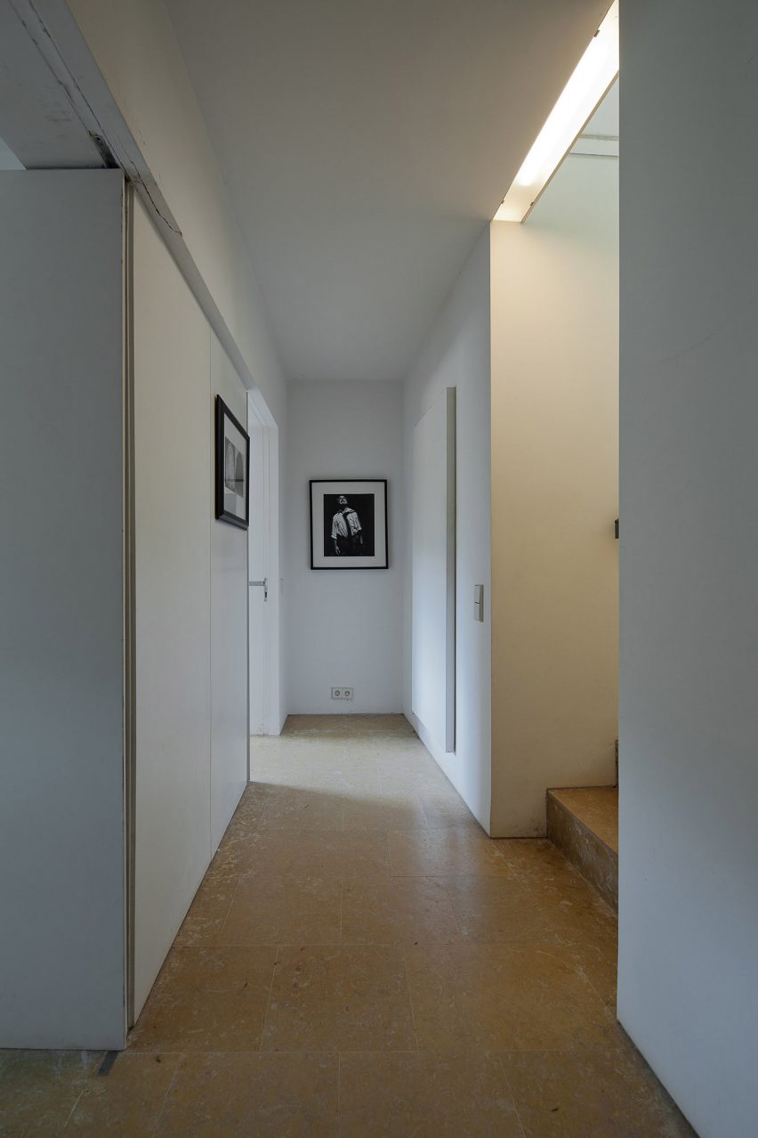 House in the Sierra de Arrábida by Eduardo Souto de Moura