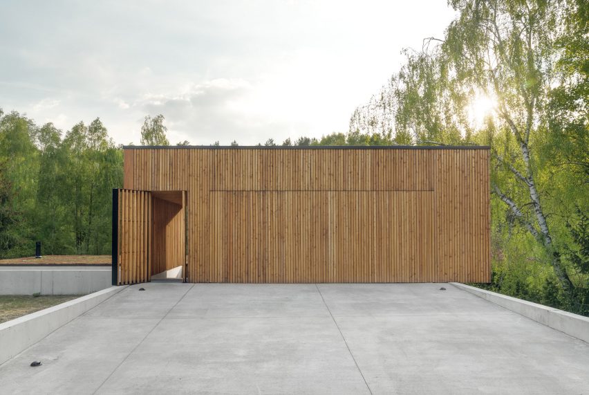 House JRv2 by Studio De Materia