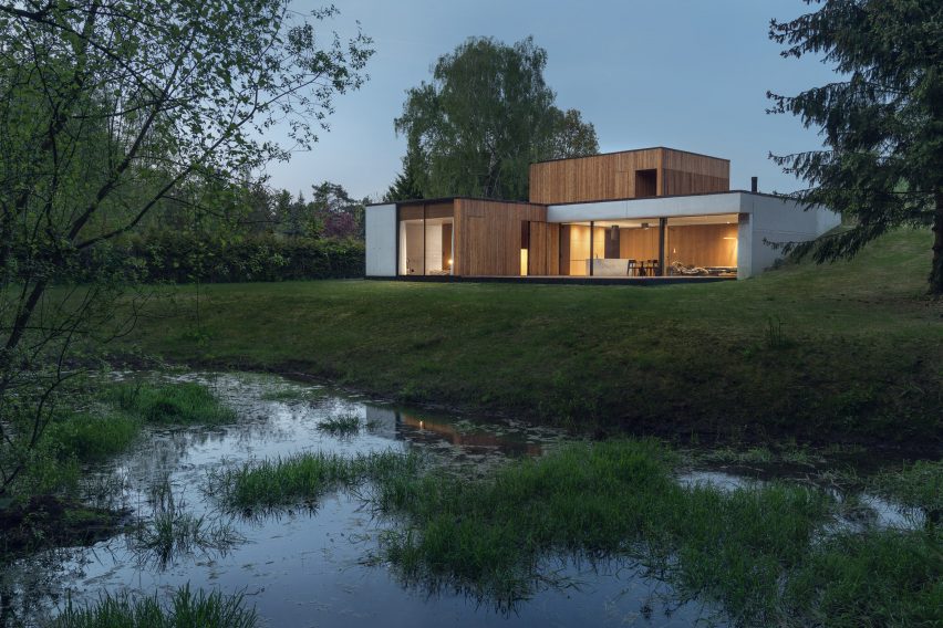 House JRv2 by Studio De Materia