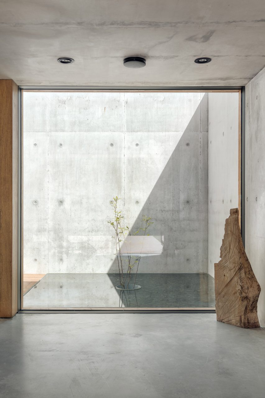 House JRv2 by Studio De Materia