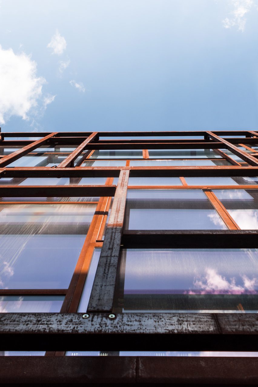 Residential extension: The Layered Gallery, London, by Gianni Botsford Architects