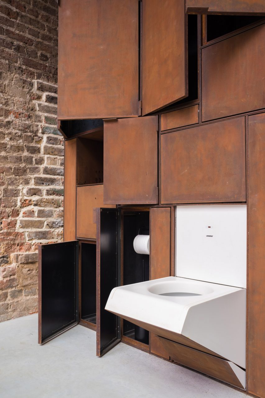 Residential extension: The Layered Gallery, London, by Gianni Botsford Architects