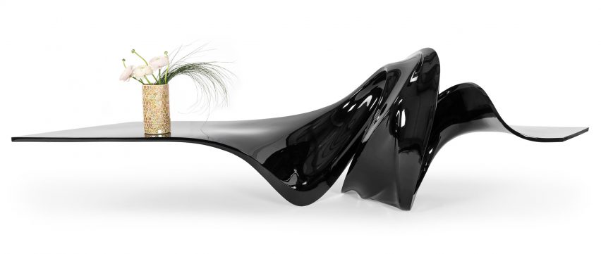 Le-a coffee table by Leblon Delienne x Zaha Hadid