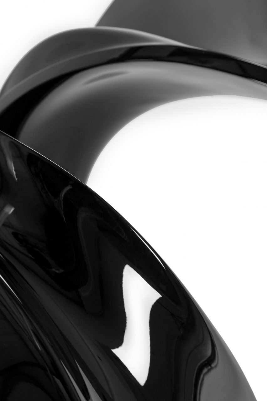 Le-a coffee table by Leblon Delienne x Zaha Hadid