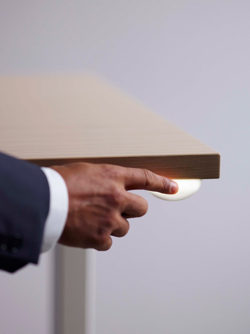 Live OS by Herman Miller x Yves Béhar