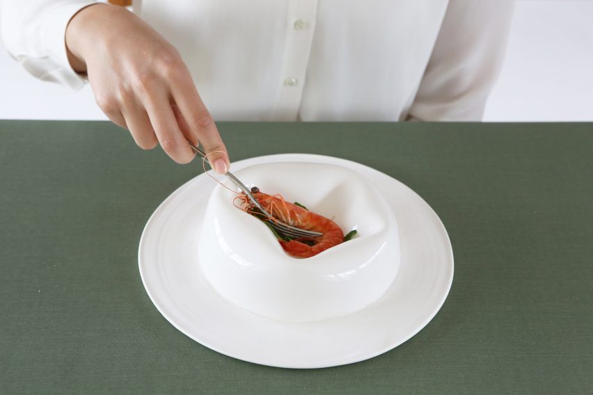 Royal College of Art graduate Lina Saleh’s jelly-like Living Plates