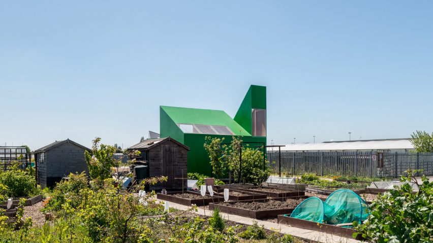 School children design and build green den with moving walls for Hull allotment