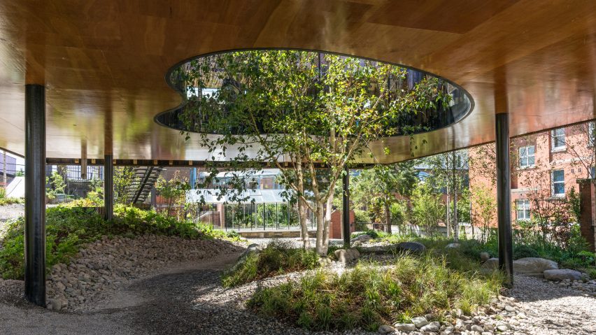 dRMM builds Oldham Maggie’s Centre around a courtyard with rippling glass walls
