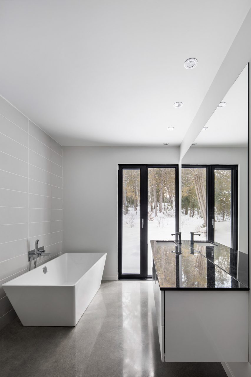 Maison sur le Lac by ACDF Architecture