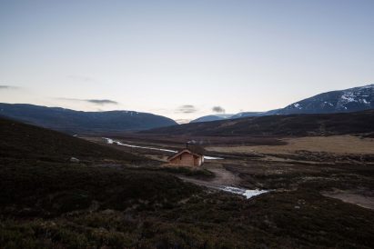 Modernist highland hut by Moxon Architects