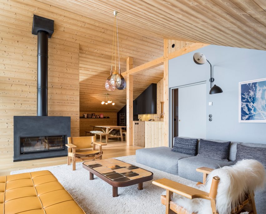 Mountain House by Studio Razavi Architecture
