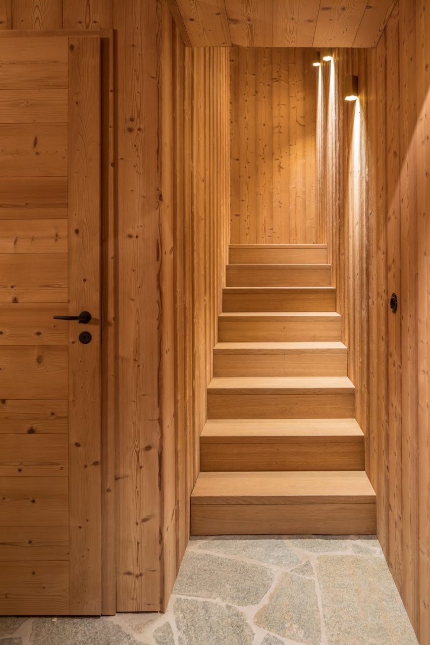 Mountain House by Studio Razavi Architecture