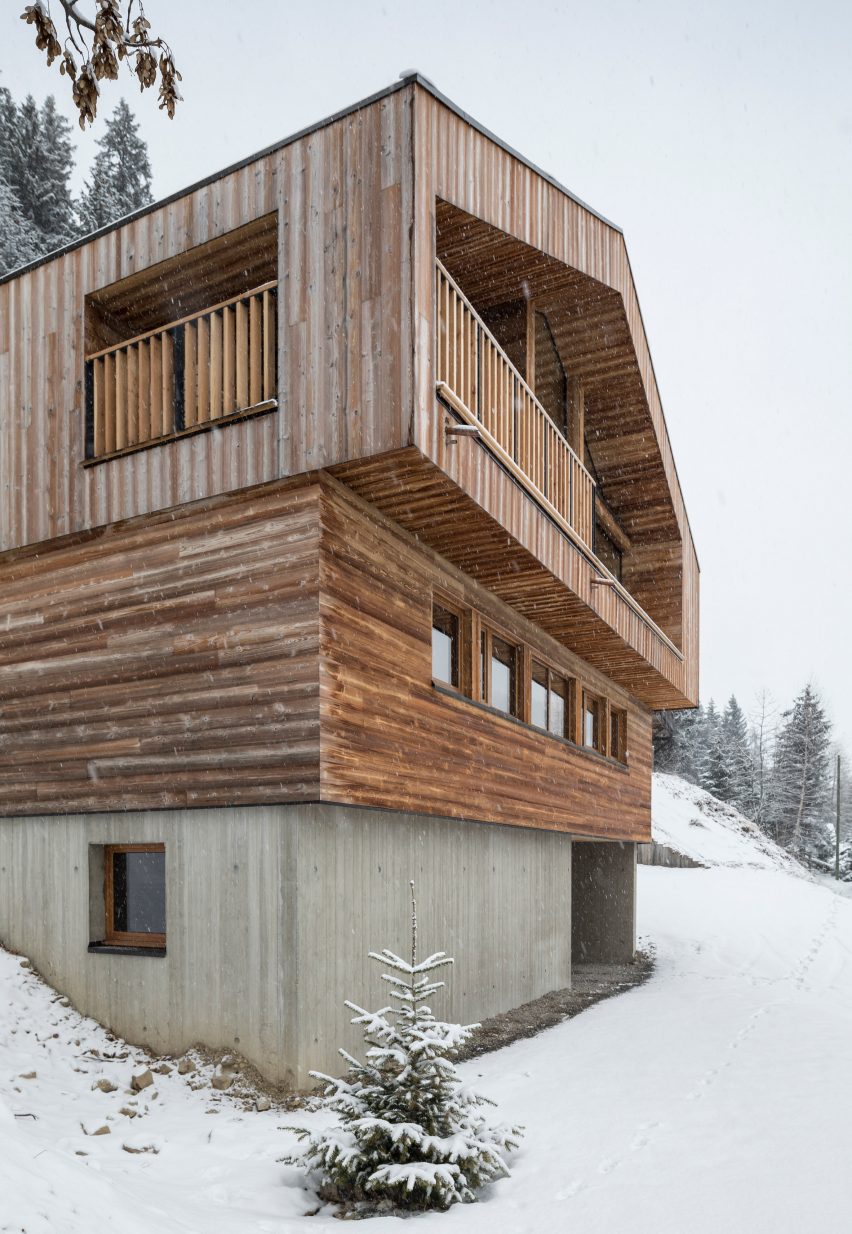 Mountain House by Studio Razavi Architecture