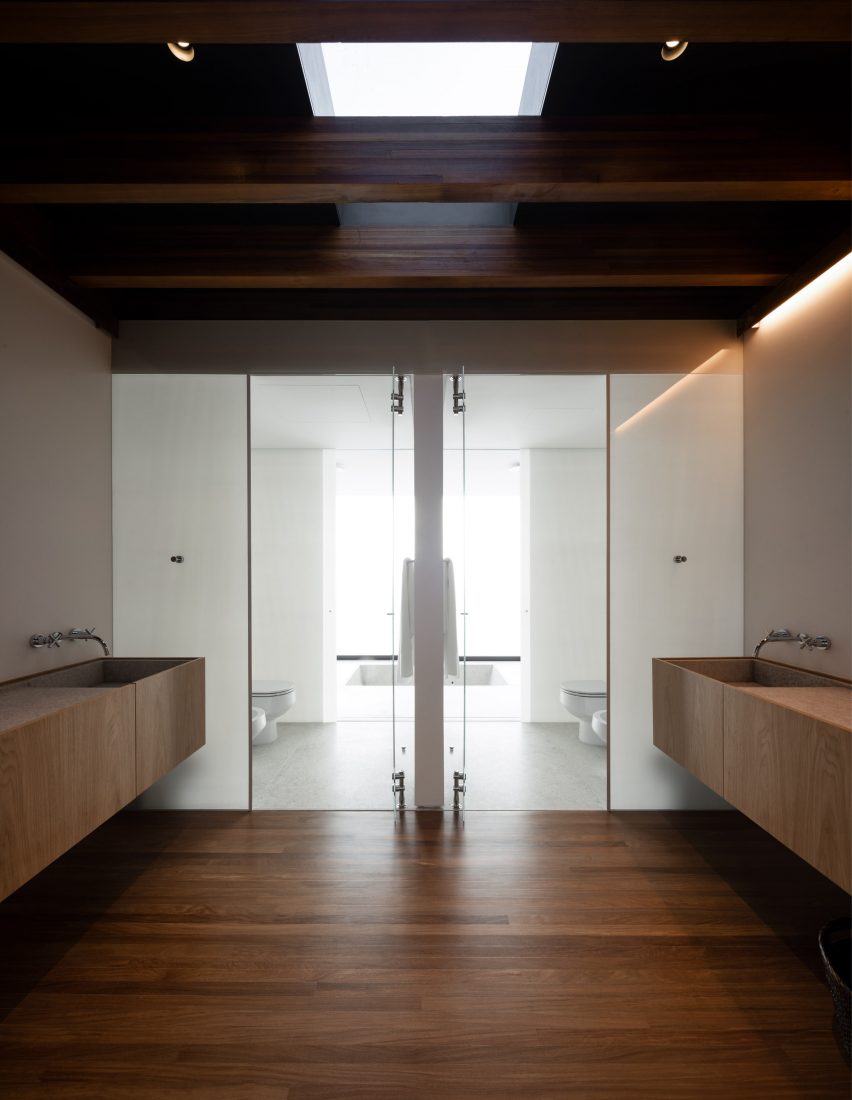 Jacobsen Arquitetura's OS House