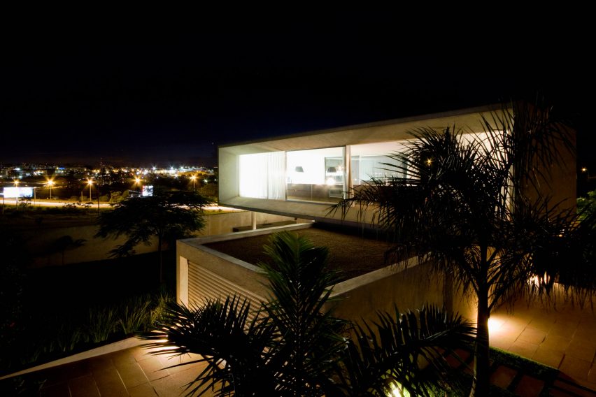 Osler House by Studio MK27