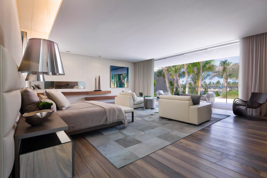 Pine Tree House by SAOTA