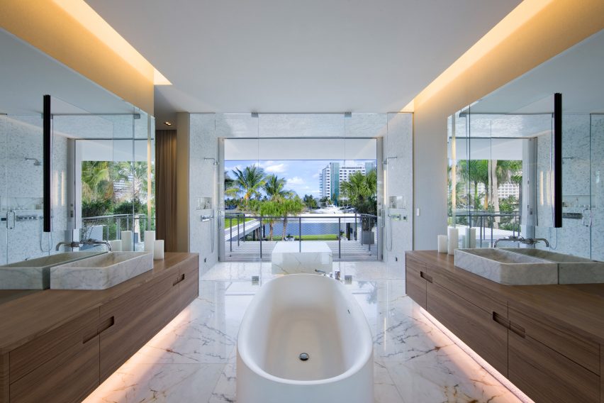 Pine Tree House by SAOTA