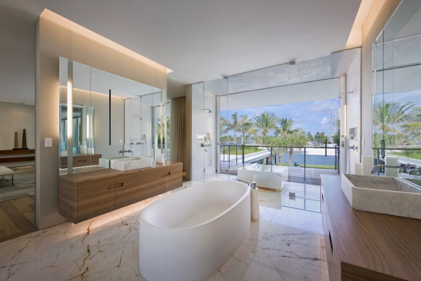 Pine Tree House by SAOTA