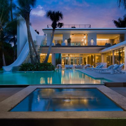 Pine Tree House by SAOTA