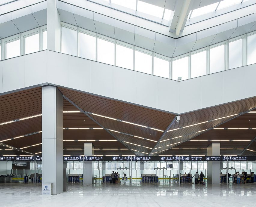 Qingdao Cruise Terminal by Mozhao Studio