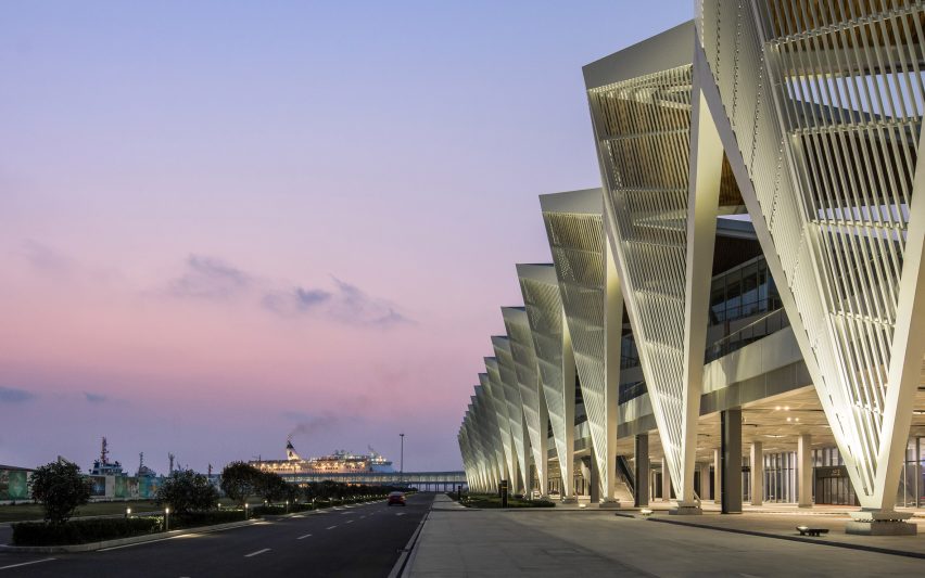 Qingdao Cruise Terminal by Mozhao Studio