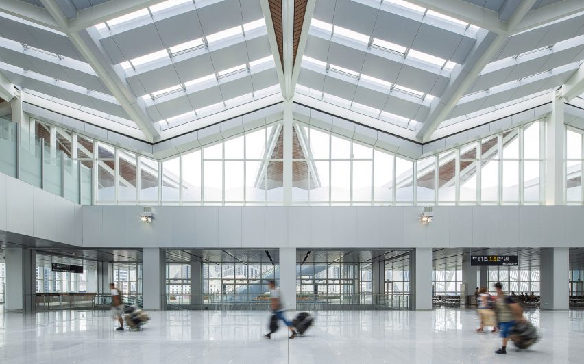 Qingdao Cruise Terminal by Mozhao Studio
