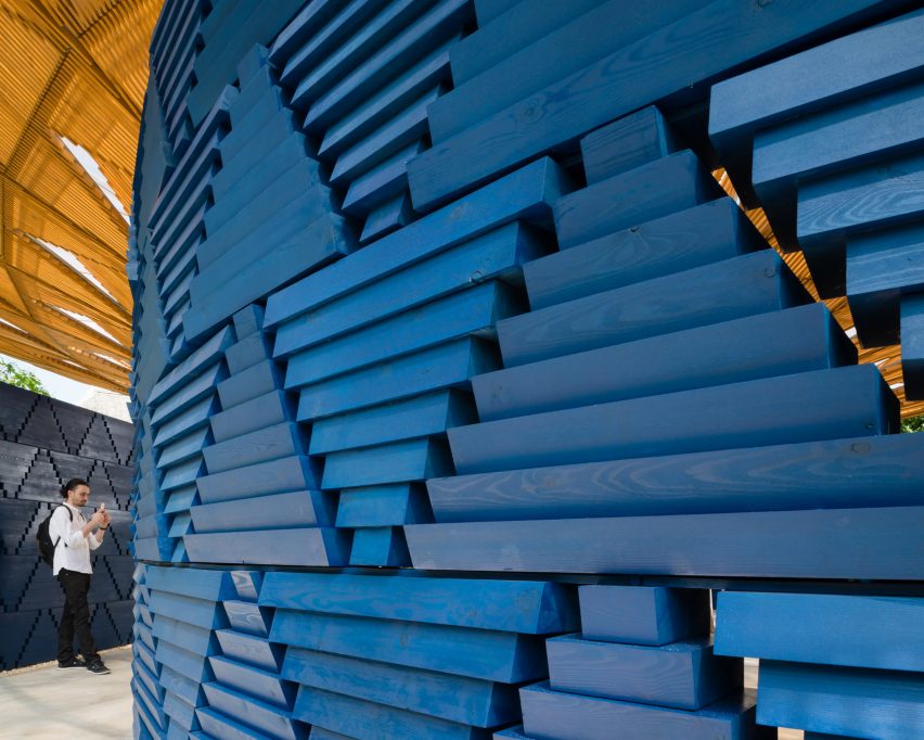 Serpentine Pavilion by Jim Stephenson