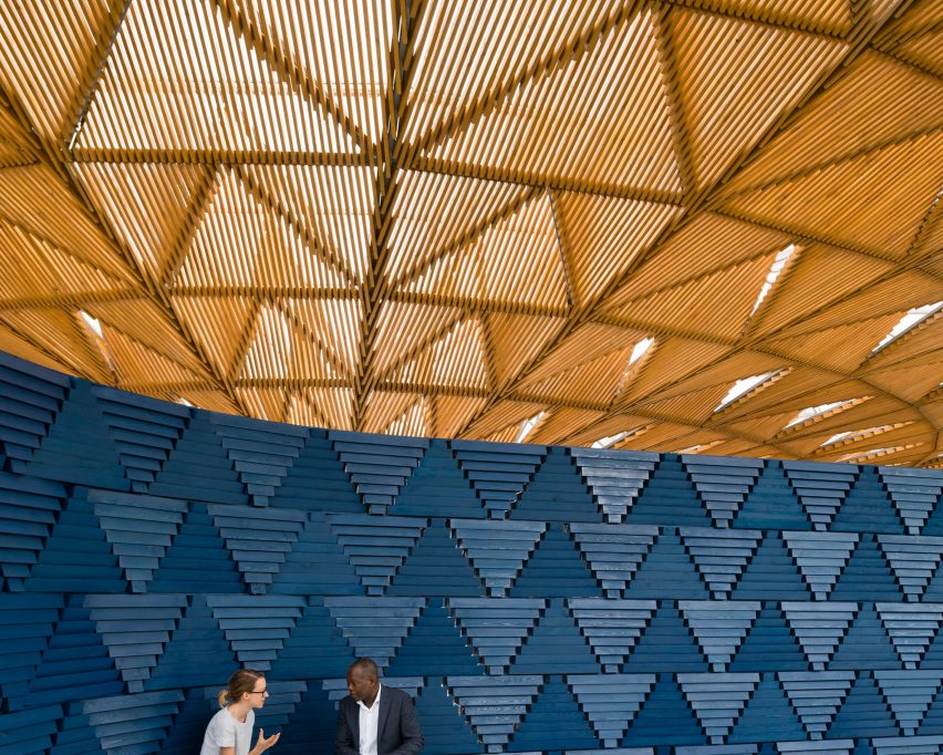 Serpentine Pavilion by Jim Stephenson
