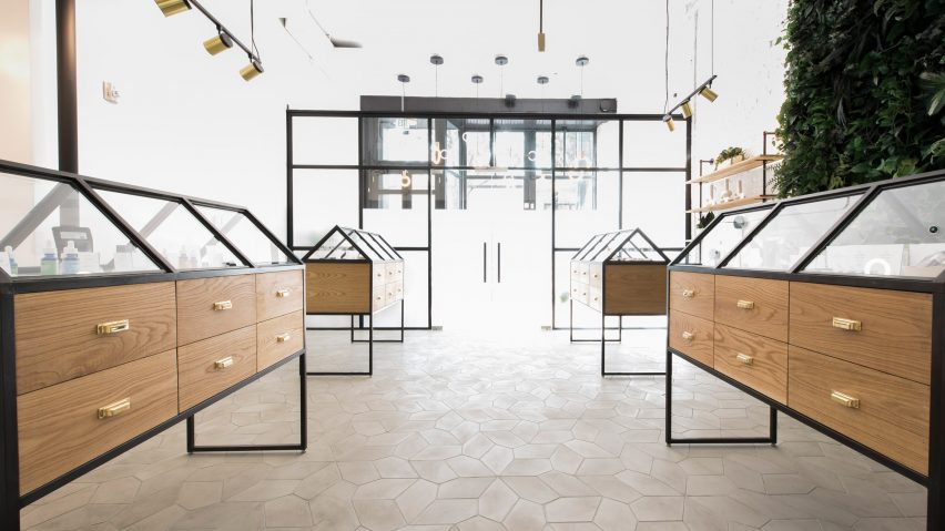 Serra weed dispensary in Portland, Oregon