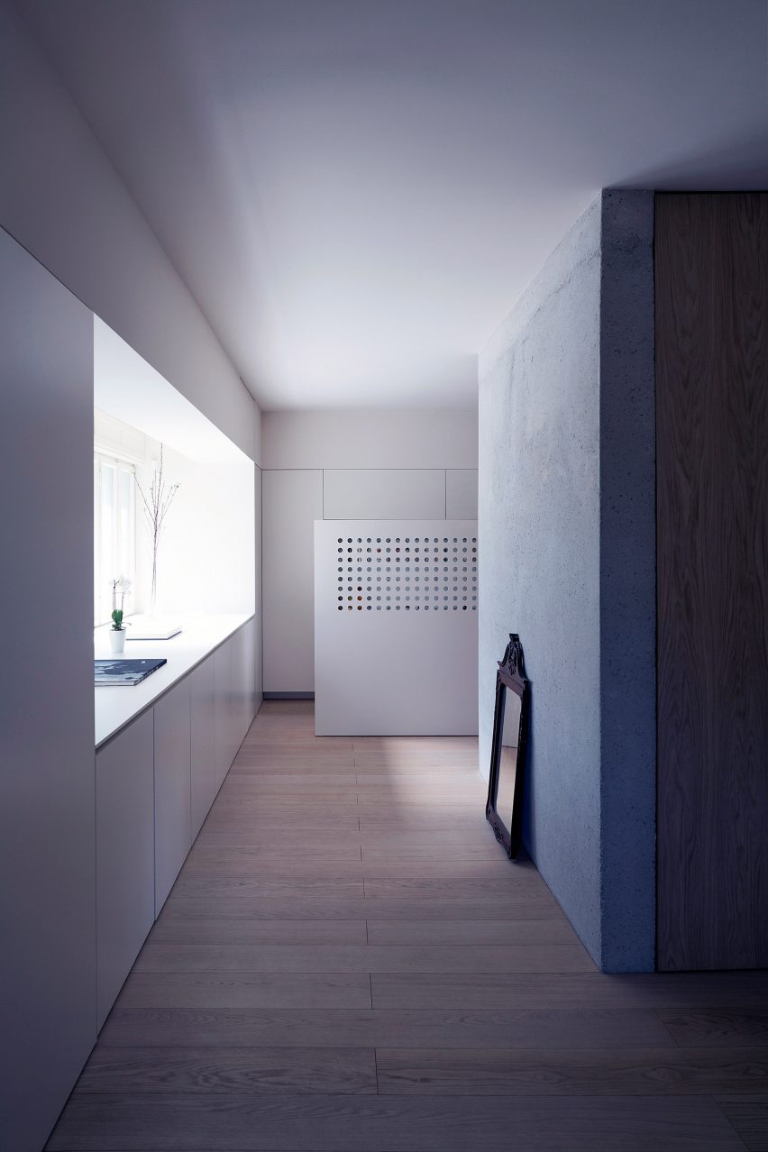 Shoebox House by OFIS Architects