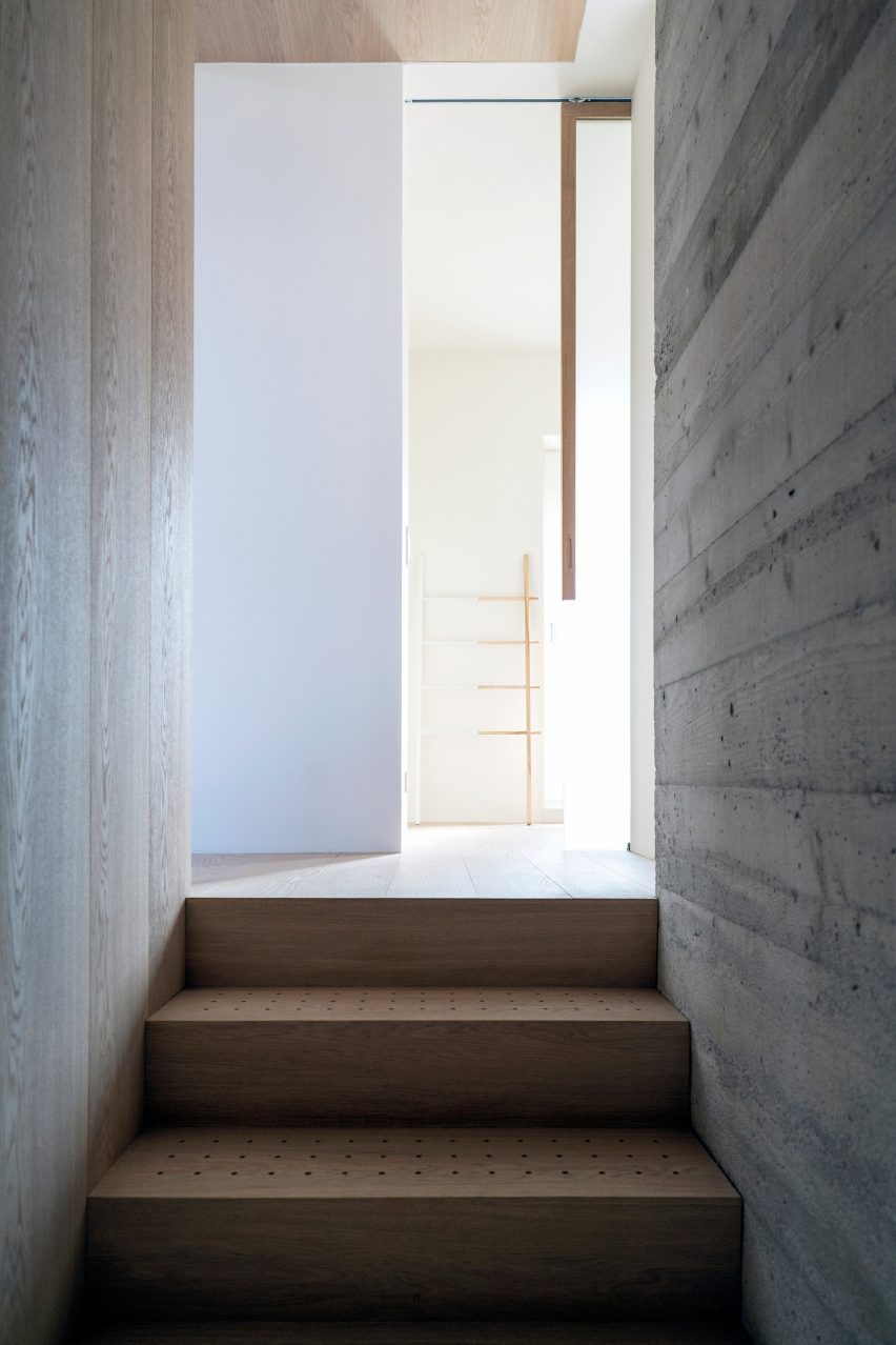 Shoebox House by OFIS Architects