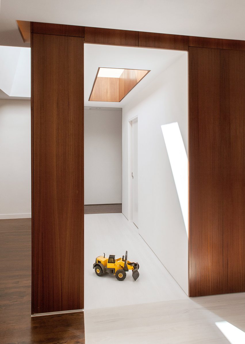 Shurkin Residence by Casey Hughes Architects