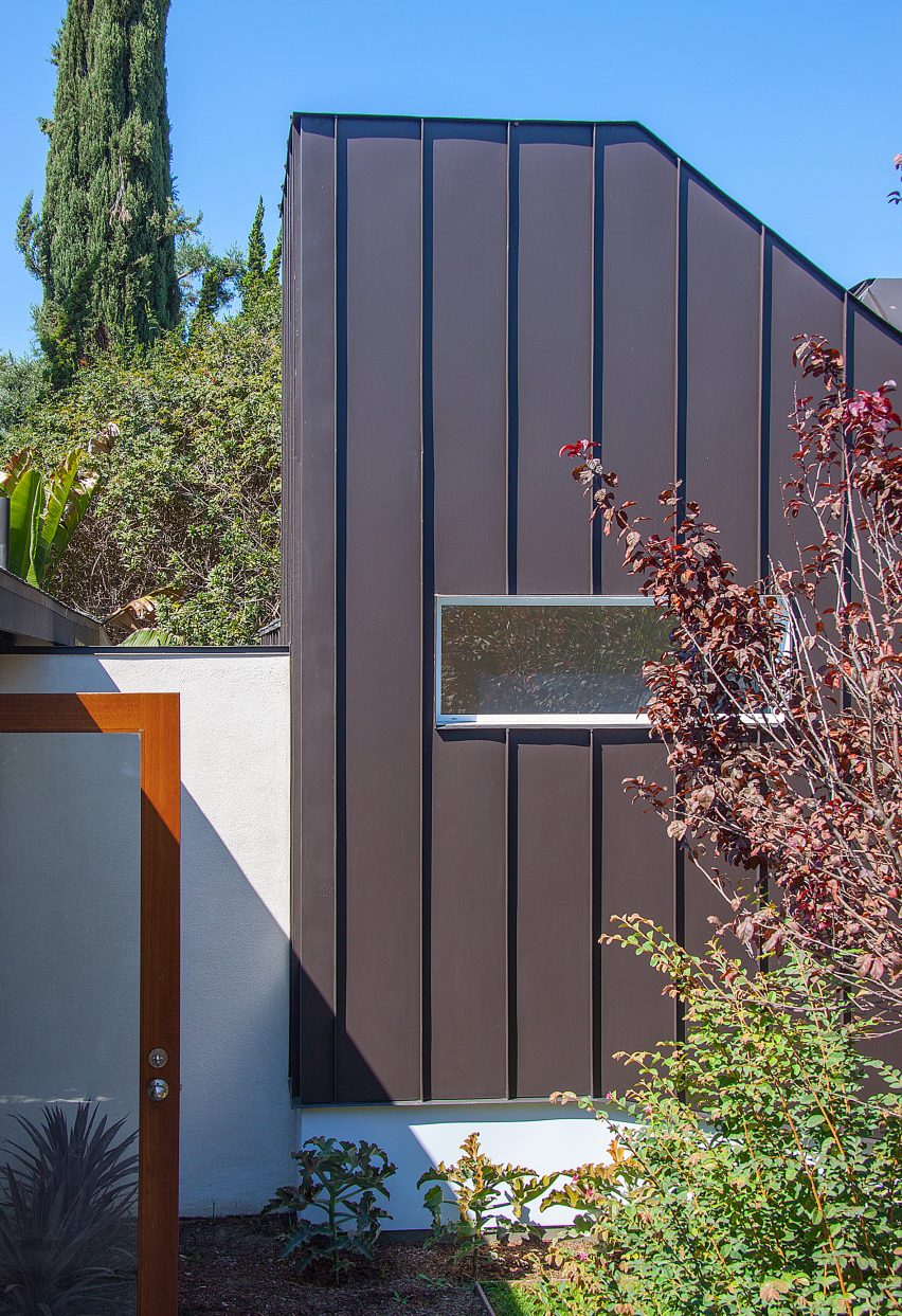 Shurkin Residence by Casey Hughes Architects