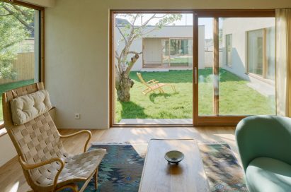 South of Sweden summerhouse by MAKA Arkitektur