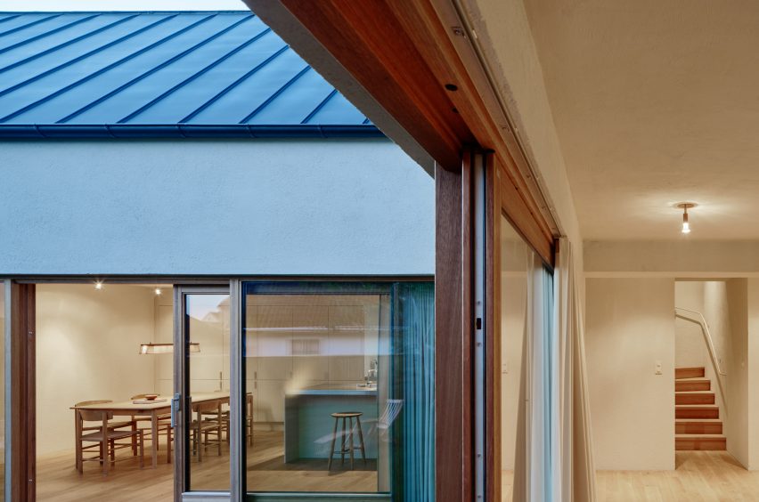 South of Sweden summerhouse by MAKA Arkitektur