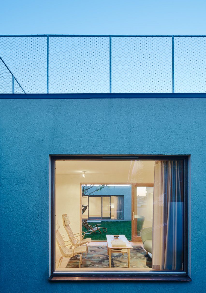South of Sweden summerhouse by MAKA Arkitektur