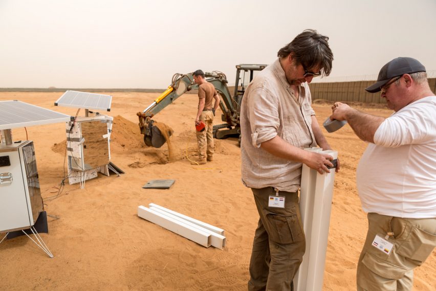 Sunglacier Desert Twins in Mali