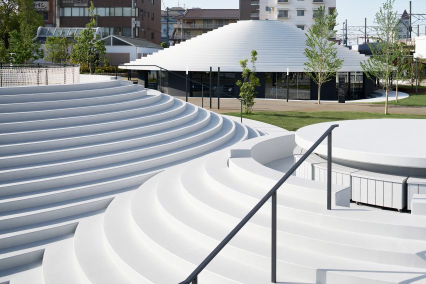 Tenri Station plaza CoFuFun by Nendo