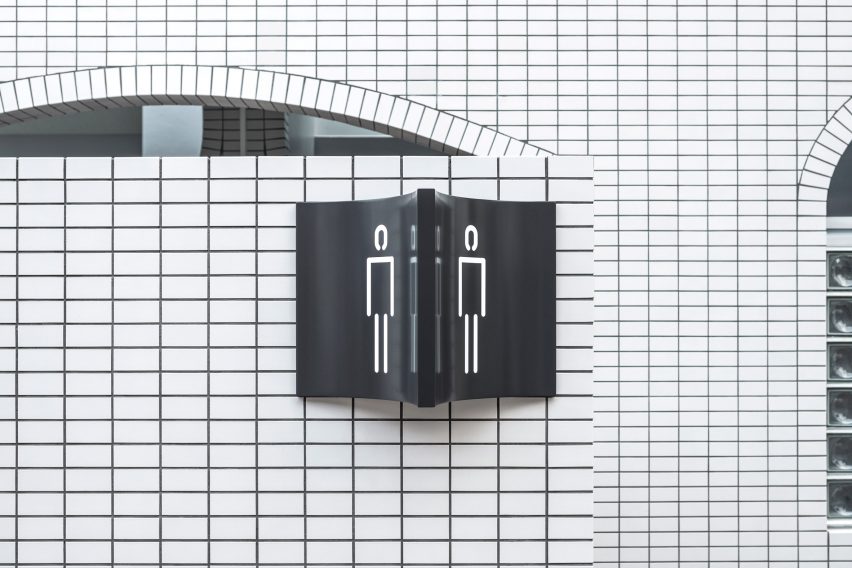 Tenri Station plaza CoFuFun by Nendo
