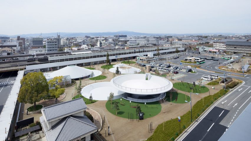 Tenri Station plaza CoFuFun by Nendo