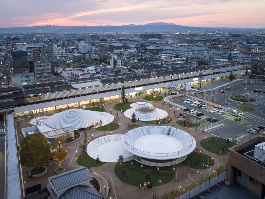 Tenri Station plaza CoFuFun by Nendo