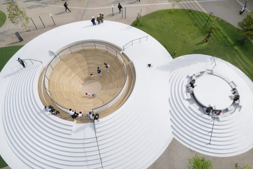 Tenri Station plaza CoFuFun by Nendo